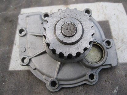 Ford Focus 2 2004-2010 Насос системы охлаждения (помпа)