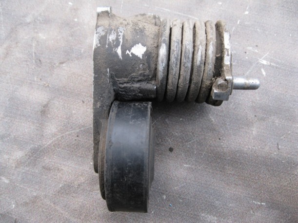 Ford Focus 2 2005-2011 Натяжитель приводного ремня