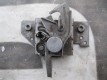 Ford Fusion 2002-2012 Замок капота