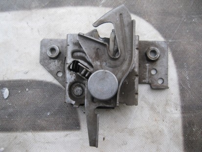 Ford Fusion 2002-2012 Замок капота