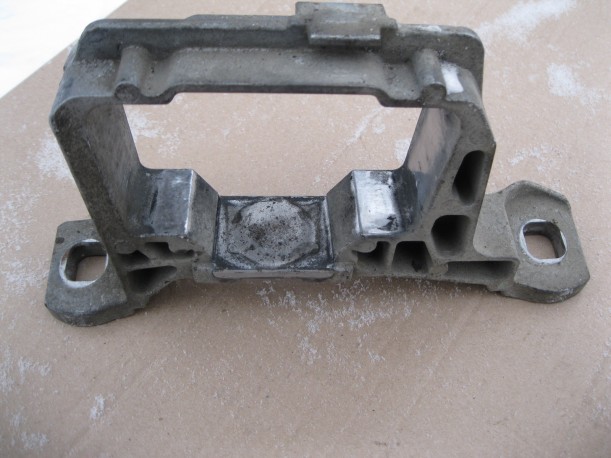 Ford Focus 2 2005-2011 Кронштейн подушки двигателя