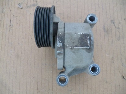 Ford Focus 2 2005-2011 Натяжитель приводного ремня