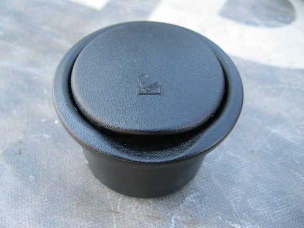 Ford Focus 2 2005-2011 Пепельница