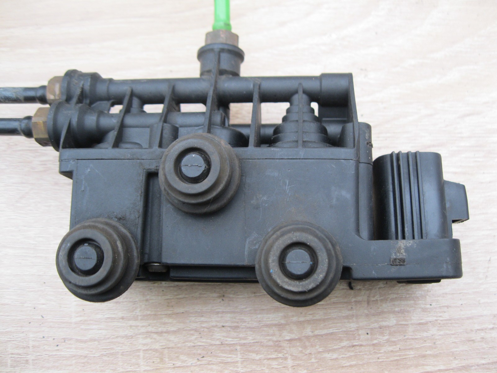 блок клапанов range rover sport l320. Land rover rvh000095. блок управления пневмоподвеской дискавери 3. блок пневмоподвески дискавери 3. выпускной клапан пневмоподвески land rover discovery 3.