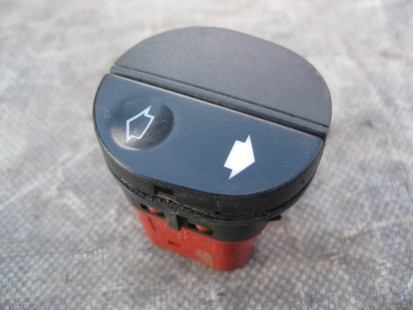 Ford Fiesta 2001-2008 Кнопка стеклоподъемника