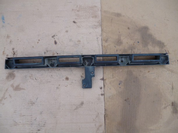Ford Focus 2 2005-2011 Кронштейн заднего бампера