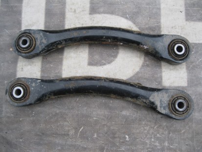Ford Focus 3 2011-2015 Рычаг задний (поперечный)