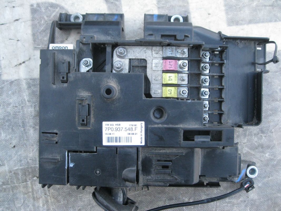 предохранитель touareg 40 ампер. 6. предохранитель пневмы туарег 2008. предохранители таурегнф. предохранитель компрессора пневмоподвески volkswagen touareg.