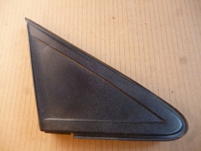 Ford Focus 2 2005-2011 Треугольник зеркала правый (накладка крыла правого)