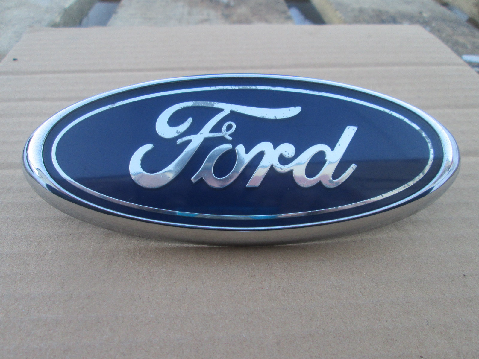 Оригинальная эмблема значок Ford