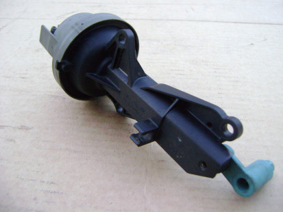 Ford Focus 2 2005-2011 Клапан вакуумный