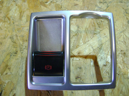 Кнопка ручного тормоза