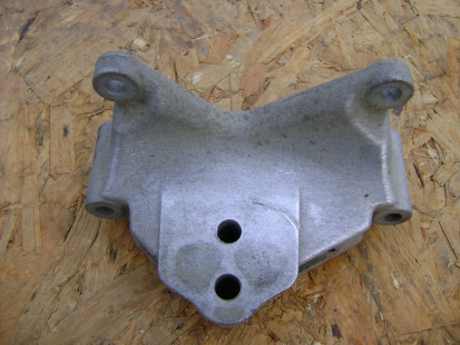 Кронштейн КПП 7L8399649