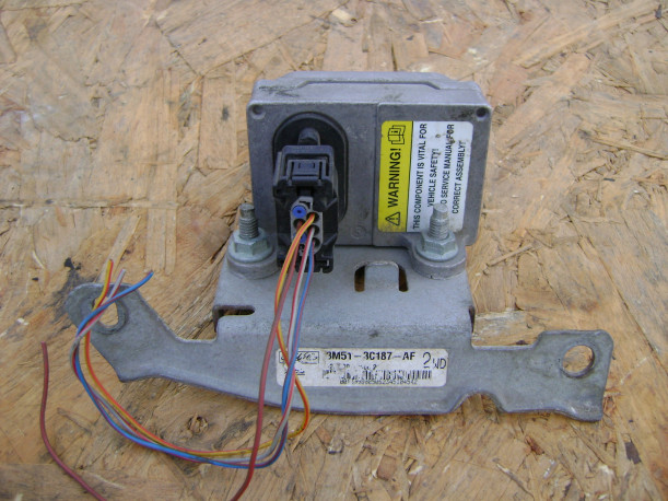 Ford Focus 2 2005-2011 Датчик ускорения