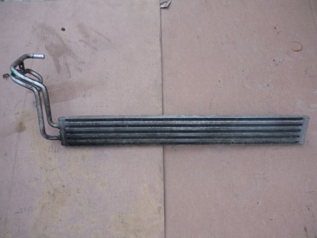 Радиатор гур фольксваген туарег. Радиатор гидроусилителя руля 203 кузов. Радиатор гидроусилителя на туарег 2008г. Радиатор гур 2123. Радиатор гидроусилителя руля 203 кузов.